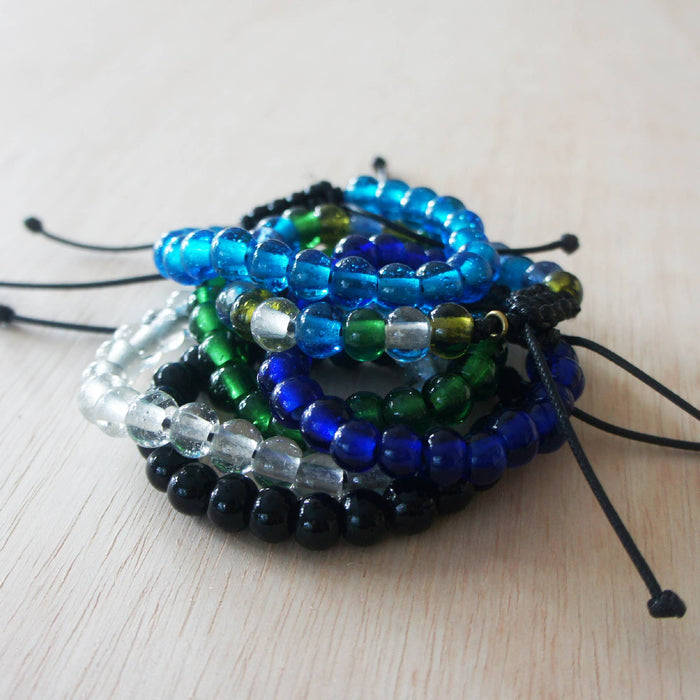 Adjustable Recycled Glass Bracelet: Blue